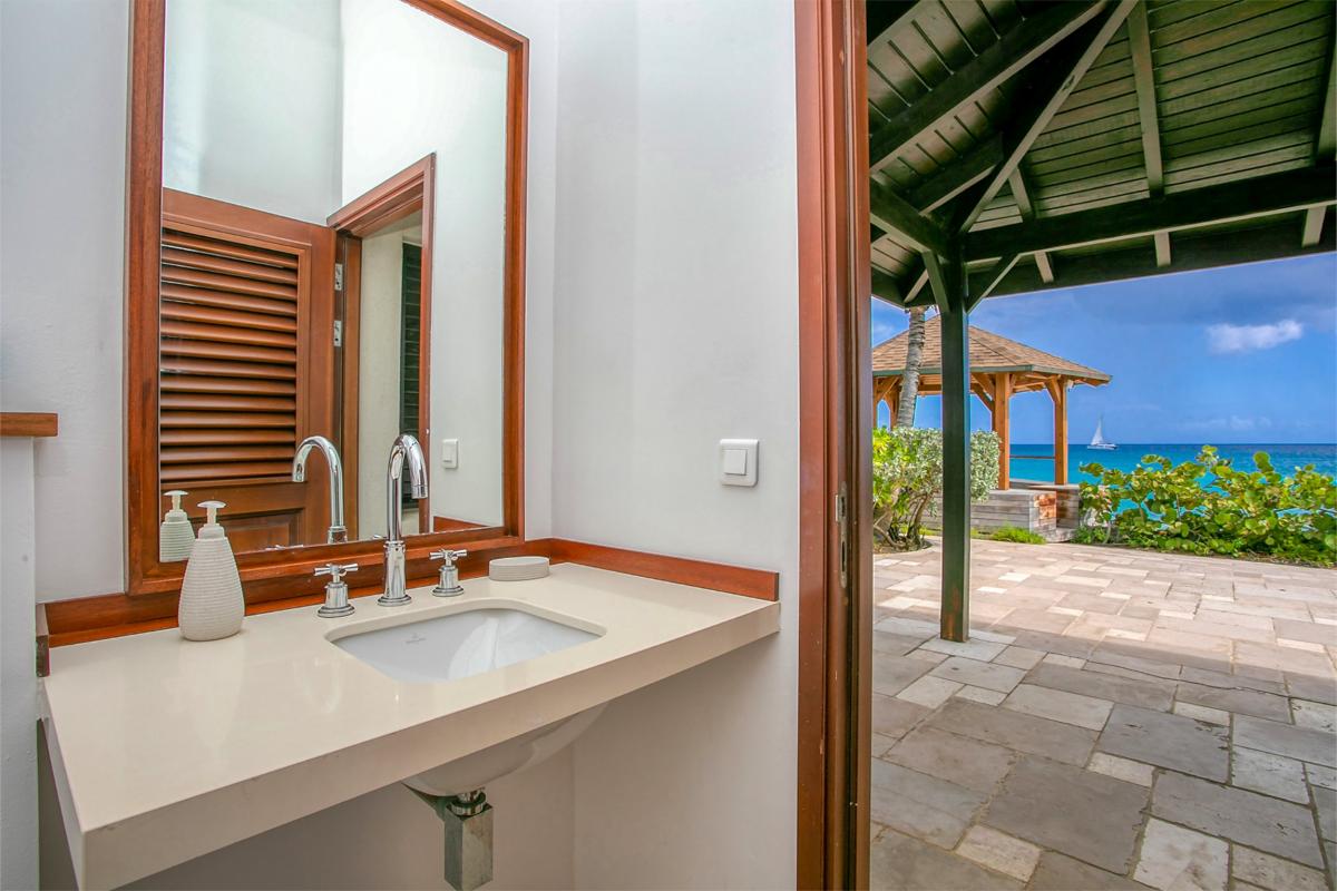 Villa rental St Martin - Halfbath 4